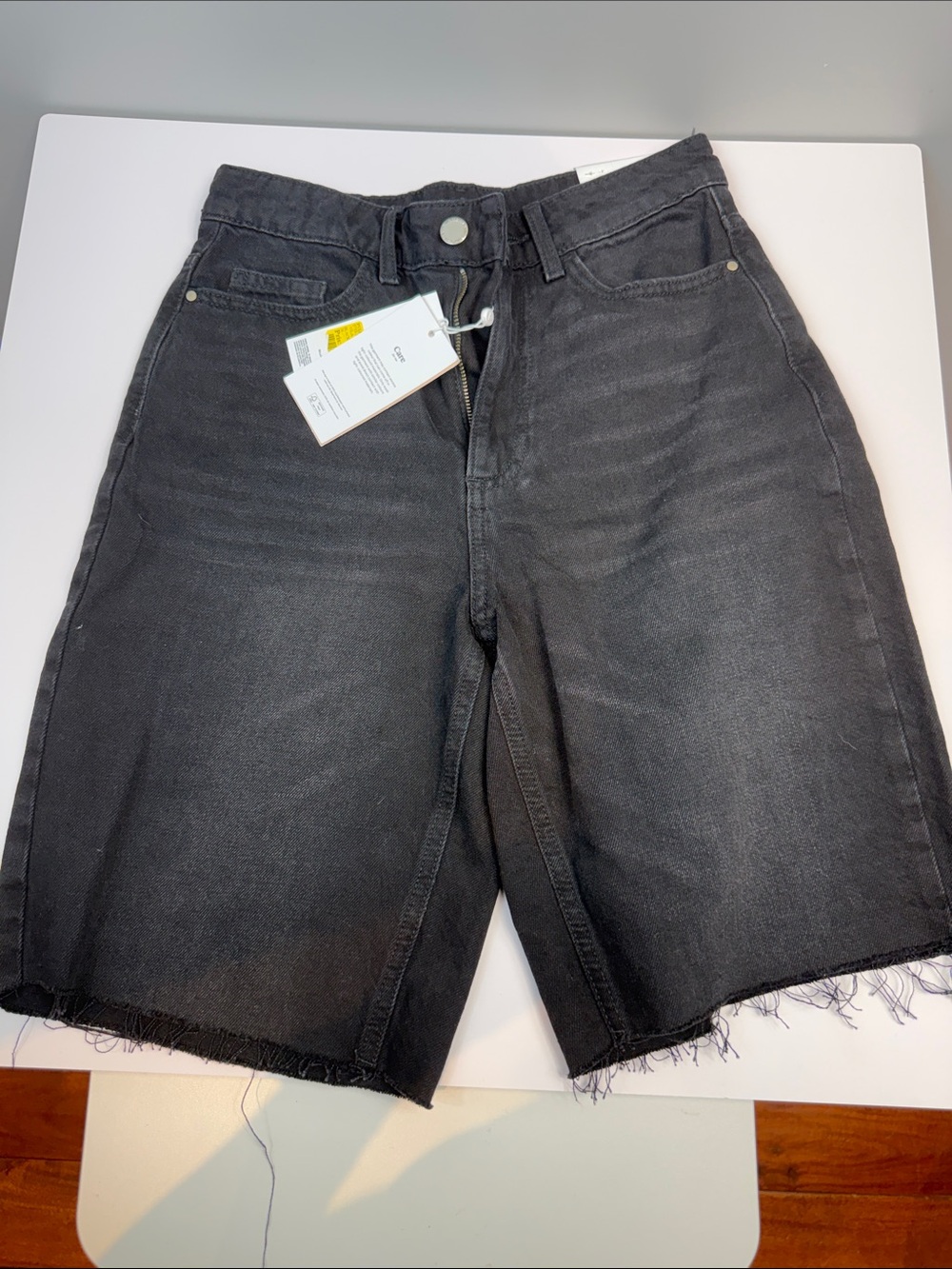 VILA Black Denim Men's Jean Shorts with Frayed Hem